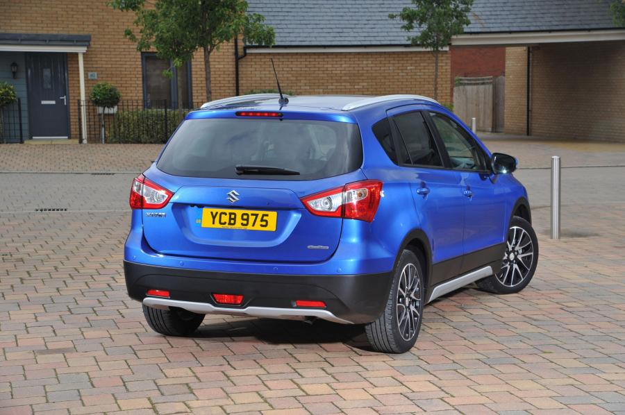  Suzuki SX4 2013 года  (фото 34 из 44)